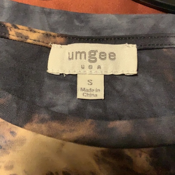 Umgee Woman Knotted Tie-Dye Short Sleeve Shirt - Picture 6 of 6